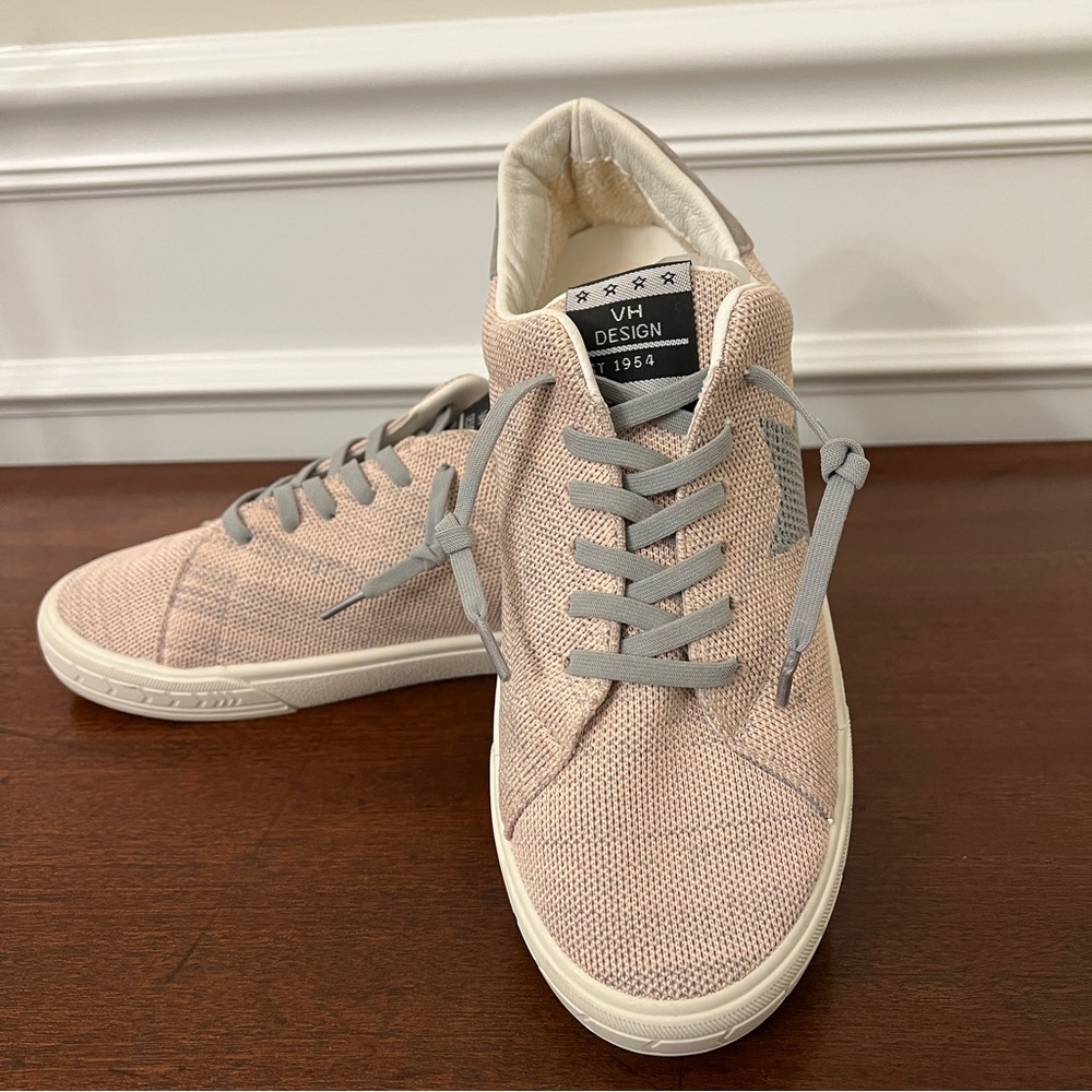 Vintage Havana Fly Salmon Multi Sneakers Women’s 9 1/2 PreLoved gently used